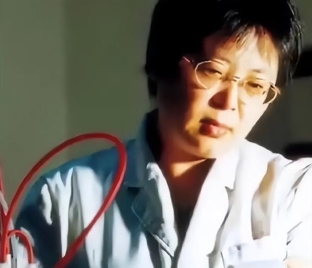 回顾 "酒厂技术员"麻一铭:岳父母反对仍坚持,如今妻子成英雄