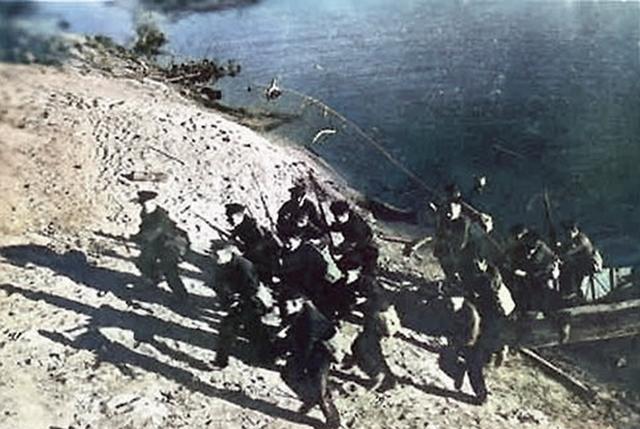 二战最惨烈巷战,一个师投进去,三天就打光了