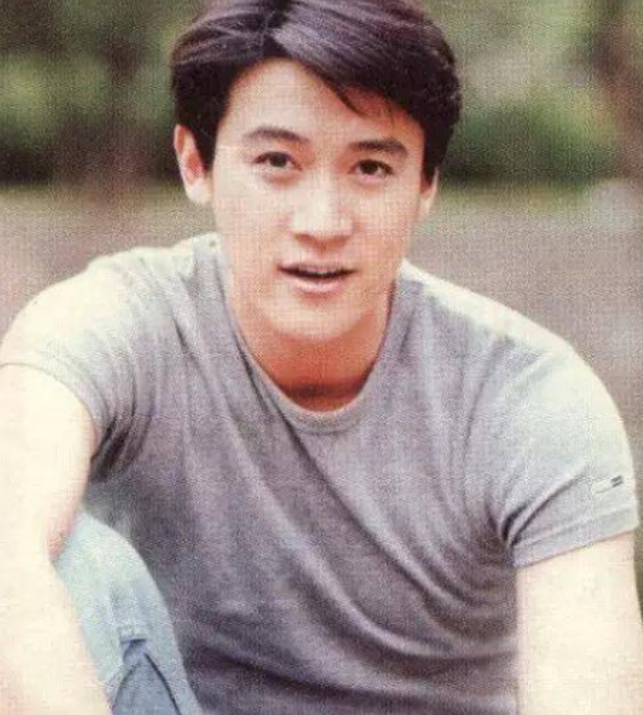 小时候嫌她土,配不上陆毅,如今气质女警无人能及