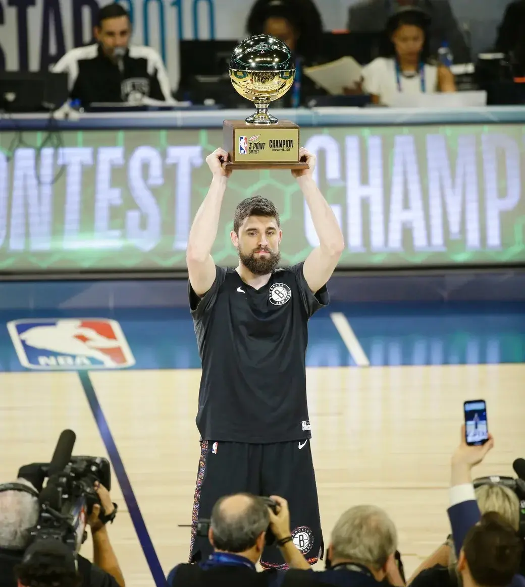 nba震撼新闻:前篮网队球员乔.哈里斯宣布退役,再无三分王乔哈!