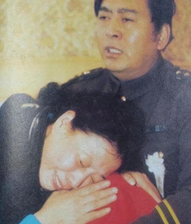 "香妃"母亲韩秀云:女儿遇难,丈夫殉职,儿子绝症,孤苦一人