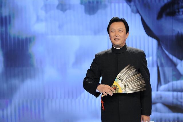 爆了!央视热播"唐国强新剧",与刘劲王伍福再合作,引网友热议