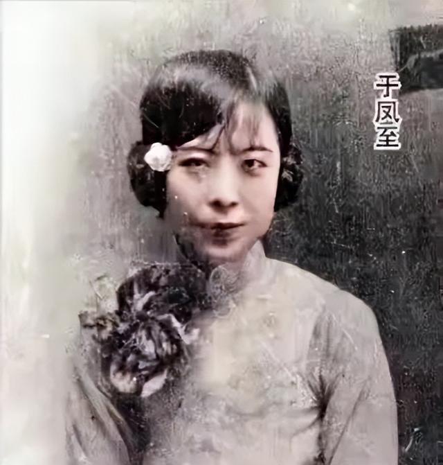 张学良决心戒鸦片,第一天毫无痛苦,杜月笙看出猫腻:请换张新床