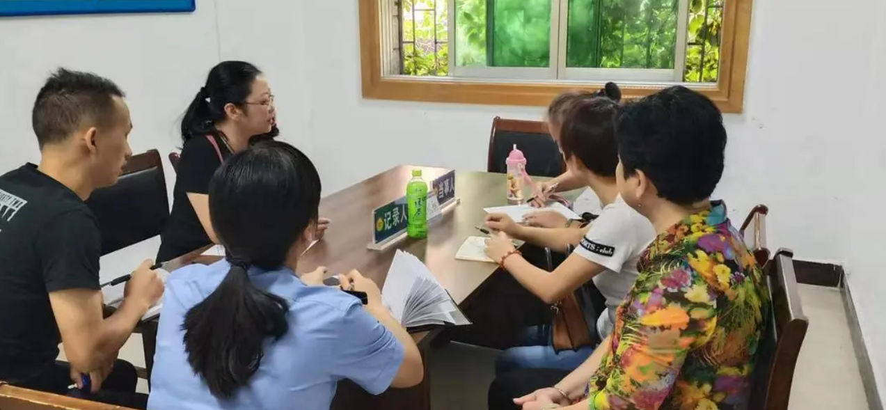 深圳美女律师陈雯图片