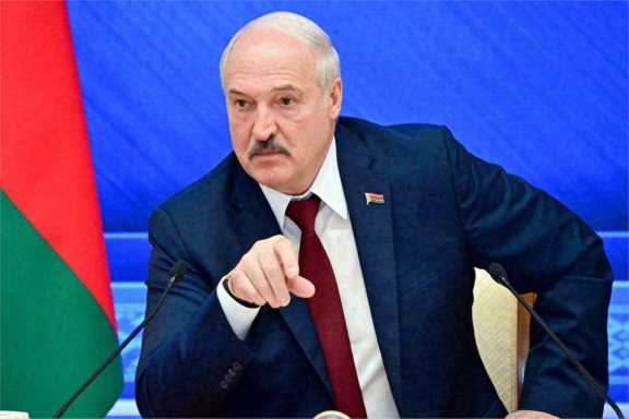 白俄总统卢卡申科,铁腕执政30年,当场怒骂英国