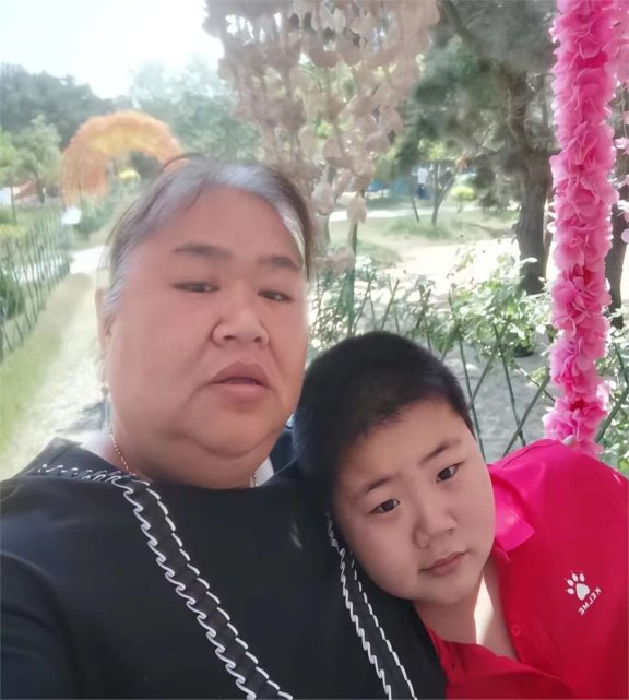 唐功红为夺冠冒死一举,组织奖励四室二厅,退役后嫁给帅气老公