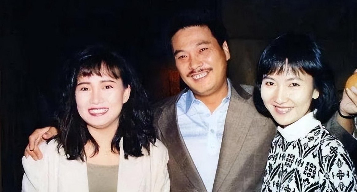 吴孟达病逝两年后,如今再看妻子的选择,才懂得达叔有多聪明