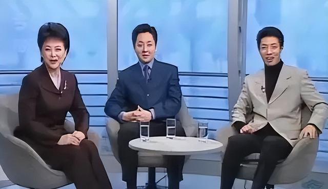 央视一姐肖晓琳:在美国儿子家去世,临终留26字遗言,撒贝宁大哭