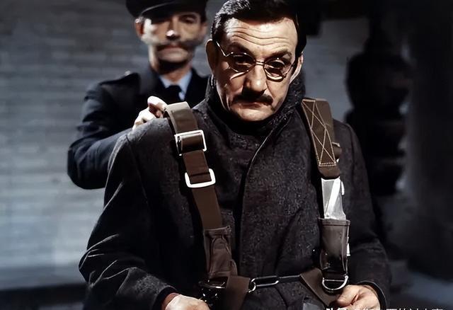 电影《影子部队》中电影风格与主题的塑造