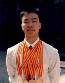 体操冠军聚会!李安琪脸部凹陷,李敬发福,刘璇杨云成冻龄女神