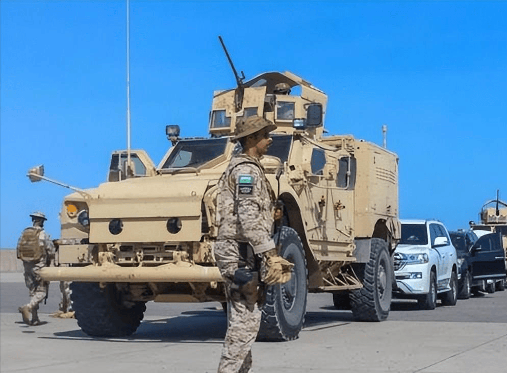 大规模轰炸机紧急起飞,对以色列的行动威胁迫在眉睫