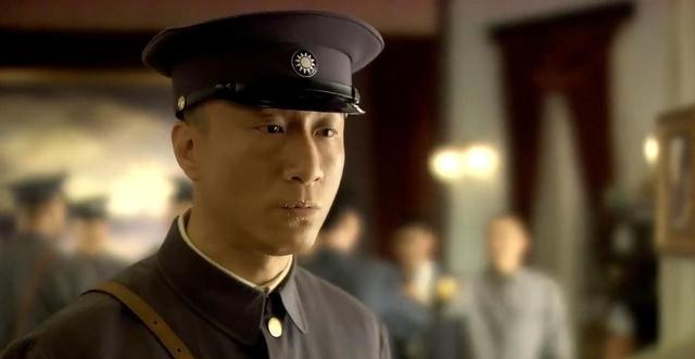 杨立青参加过南昌起义,红军时当了师长,最后授中将军衔有何原因