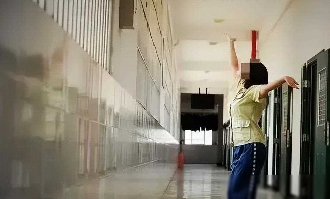 回顾女子监狱没有男性,为何每年还会有人怀孕?只是源于一条规定