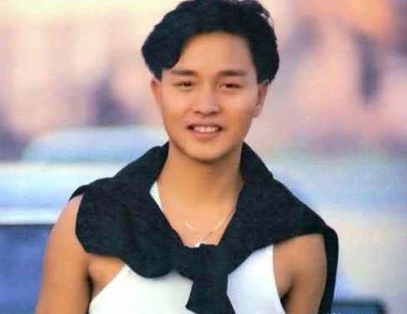 张国荣跳楼真是因为抑郁症?央视首次以新闻形式报道艺人去世消息