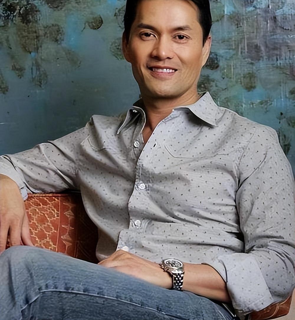 吕良伟三婚娶富婆,47岁得子,今近况曝光惹人羡