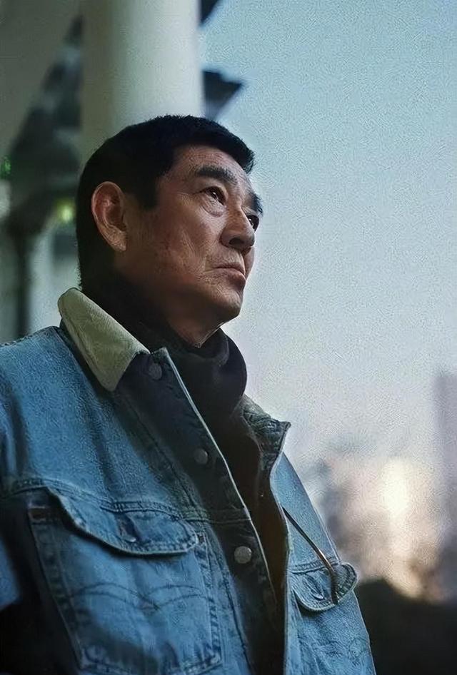 2014年日本影星高仓健去世,40亿遗产全由保姆继承,骨灰下落不明