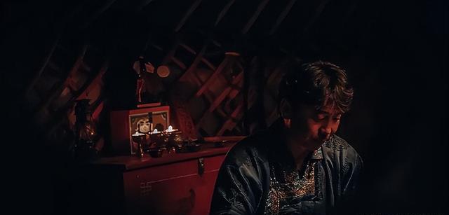 《长河落日》电影中反映了情感的冲击和对人生的深思