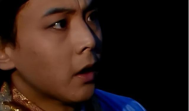 蒋玉菡知道袭人和宝玉的云雨情,他还是娶了袭人,因为三个原因