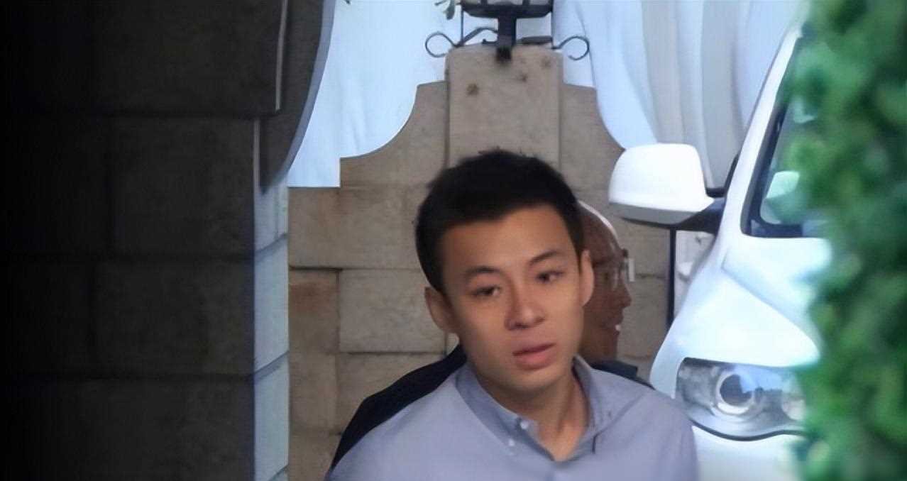 霍家三少霍启仁:大哥比我强,二哥比我富,可我才是家里最幸福的