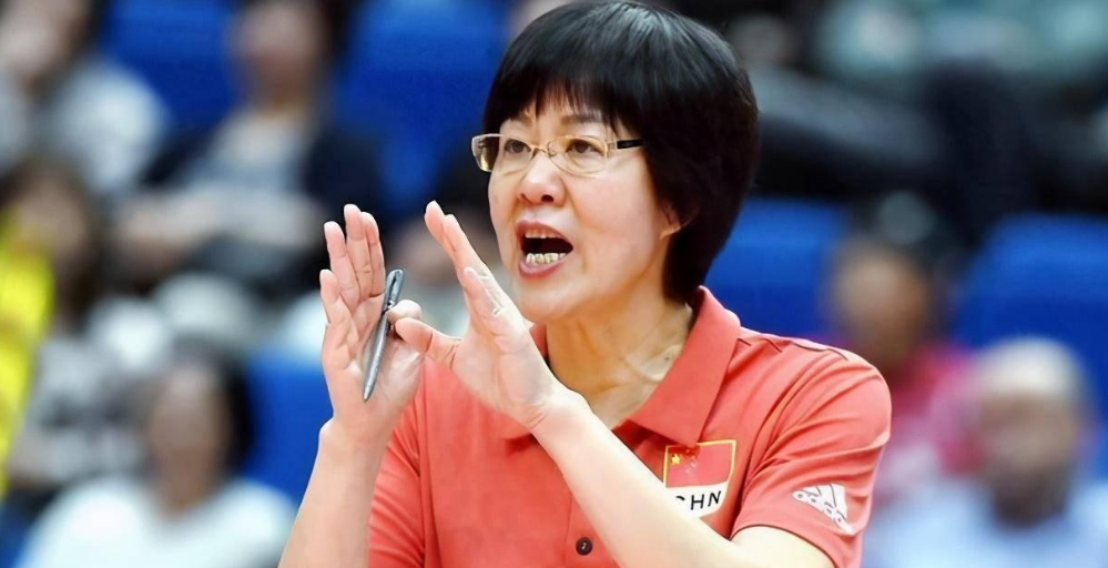 63岁郎平近照曝光!眼袋松弛表情不自然,网友:她怎么变这样了?