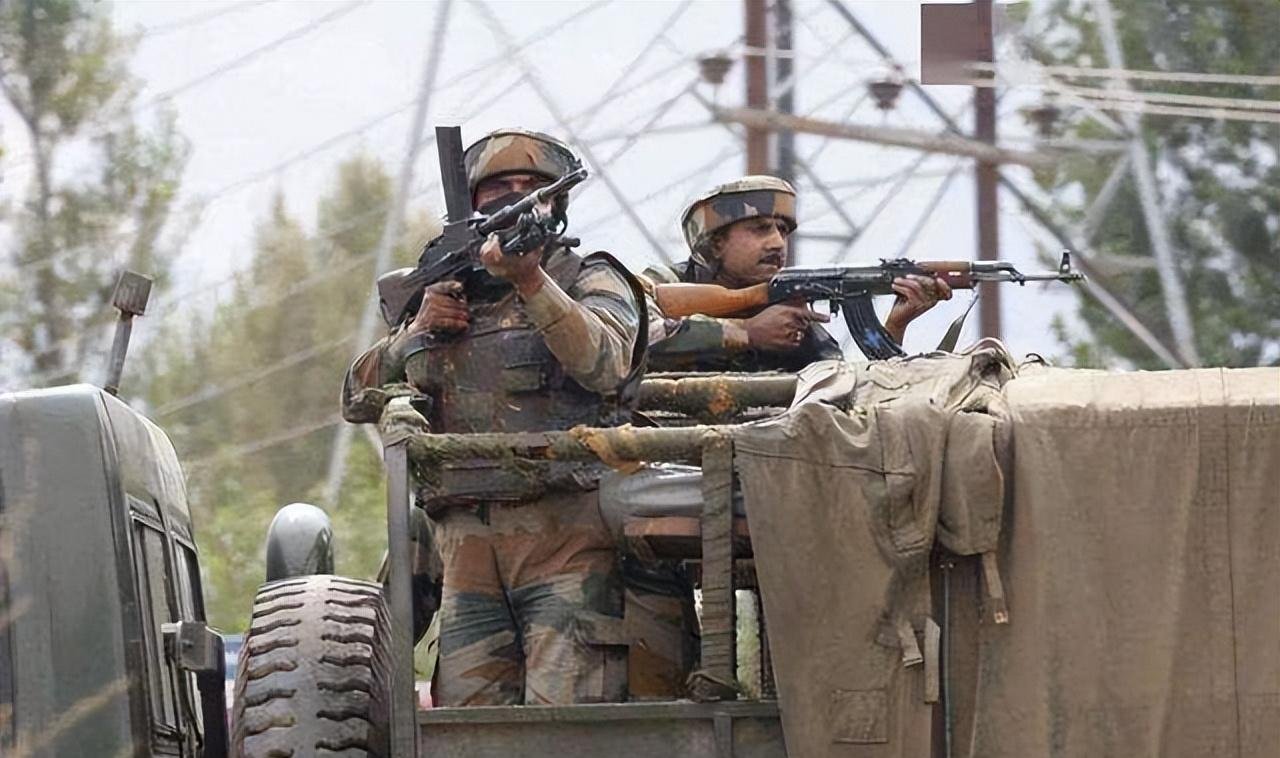 印军"后院着火":纳萨尔游击队突然开打