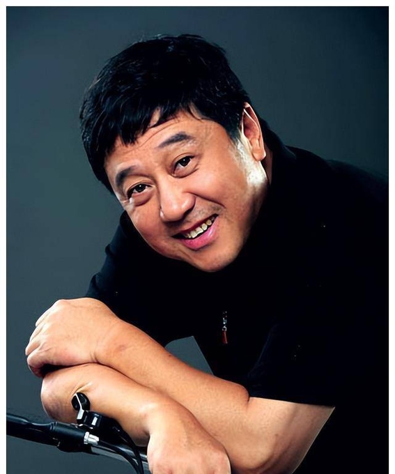 著名导演叶大鹰:他是叶挺将军的孙子,离婚后仍对前妻有感情