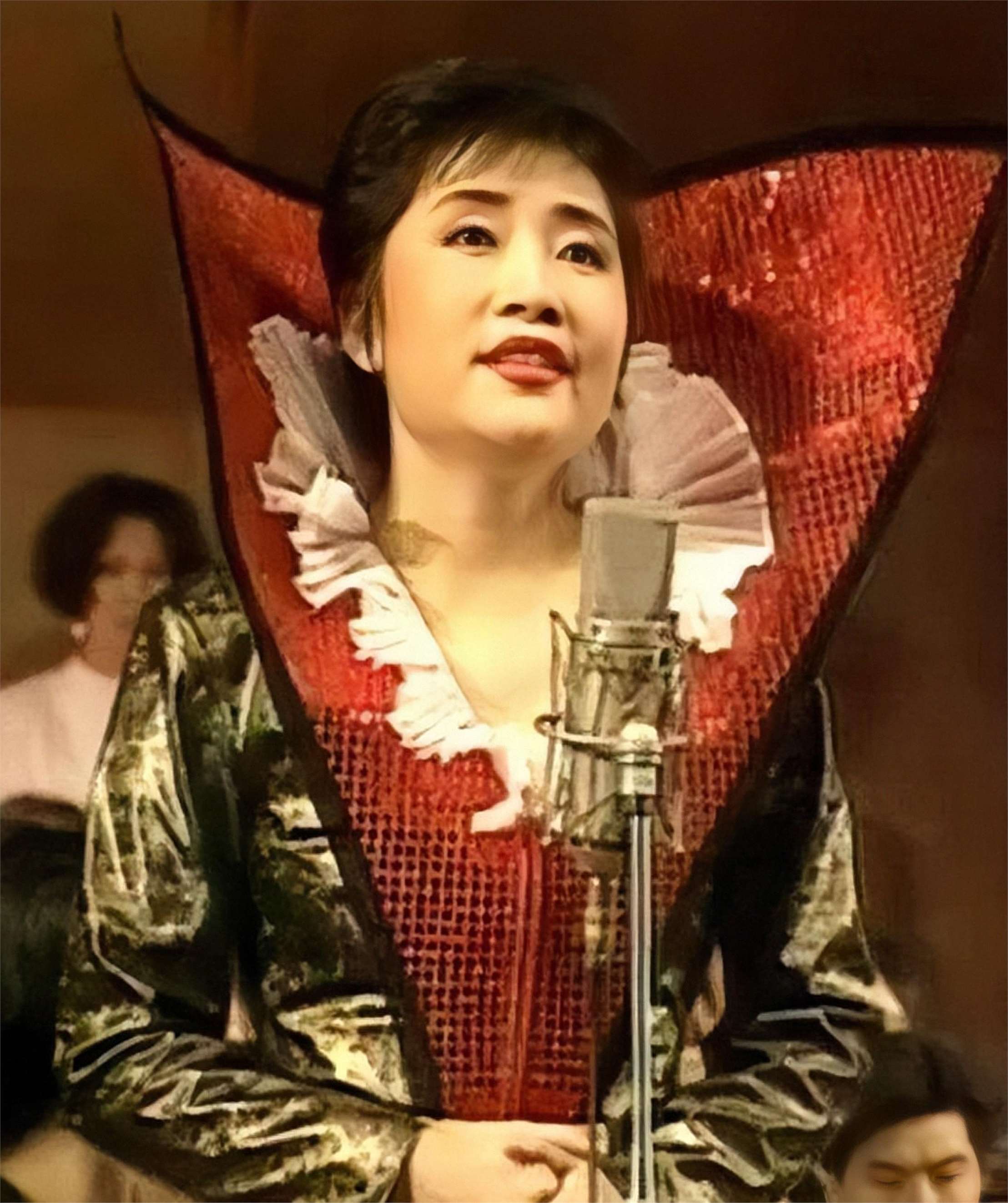 歌手李娜:不顾母亲劝阻执意出家,究竟是为情所困还是看破红尘