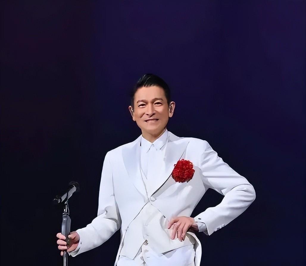 对比刘德华和刀郎的演唱会门票后,才知道偶像和草根的差距有多大