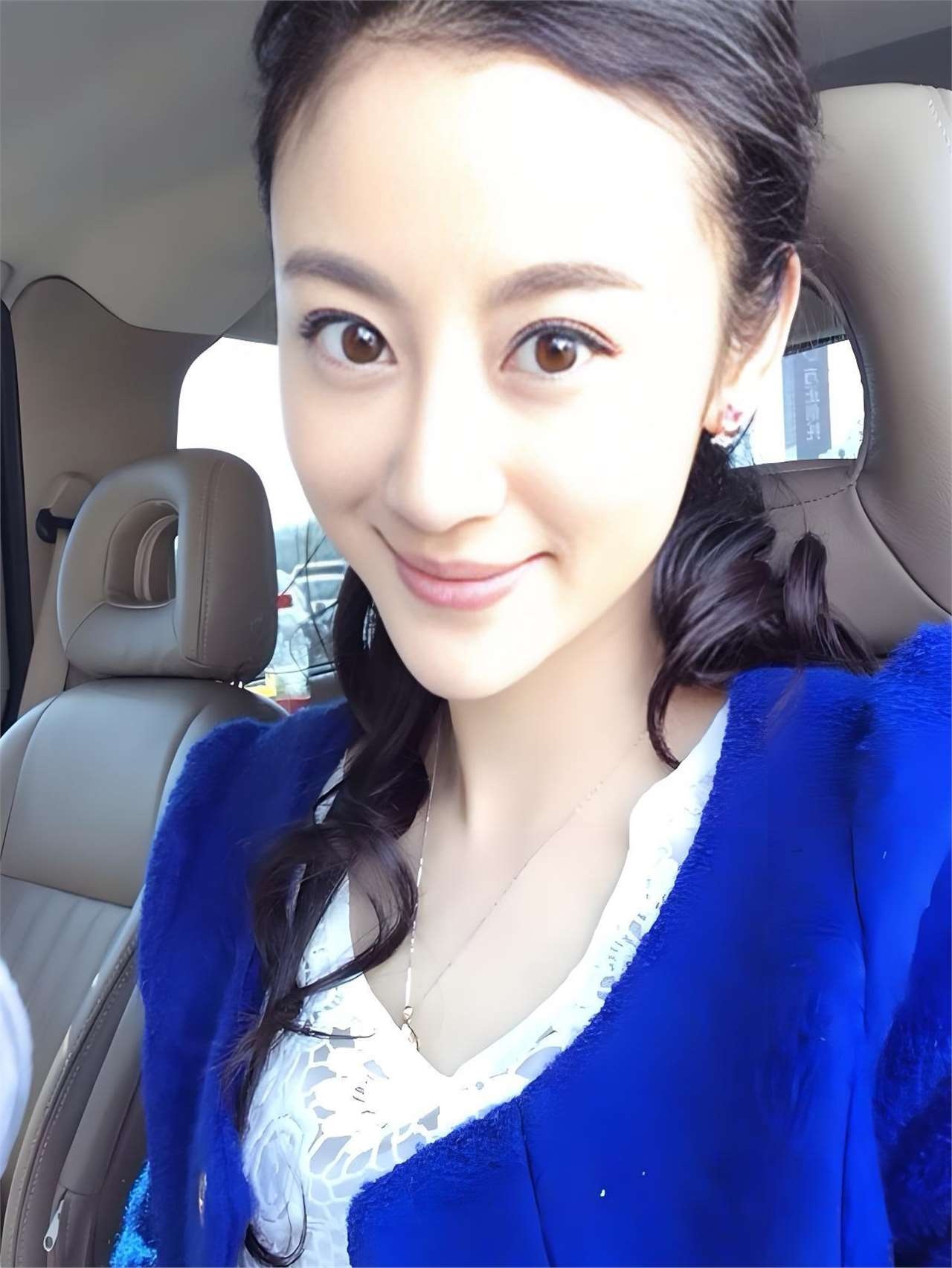 演员徐婷全家吸血鬼缠身临终父母仍索财26岁芳华早逝