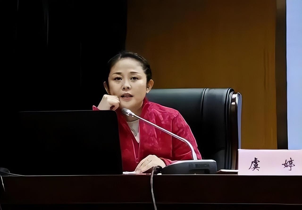 央视主持人乳腺癌(中央电视台女主持人得乳腺癌症的是哪一位)