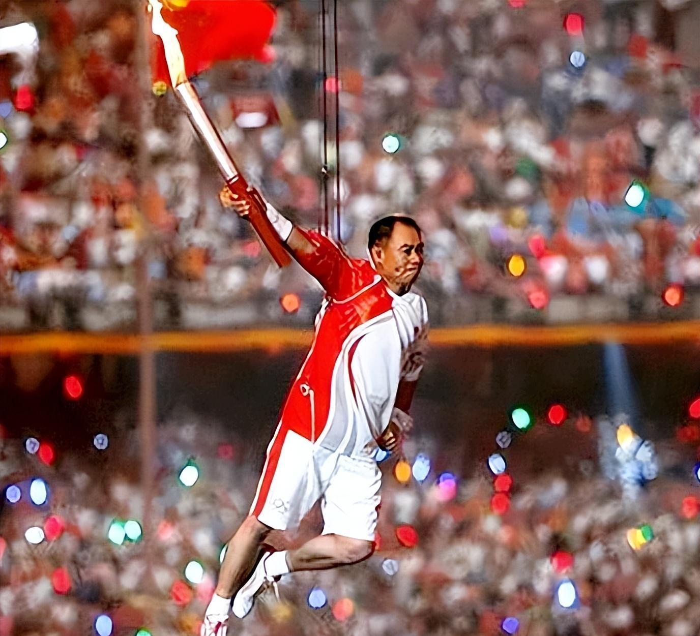 陈永妍,作为李宁之妻,见证他的眼泪,44 岁大胆生女!