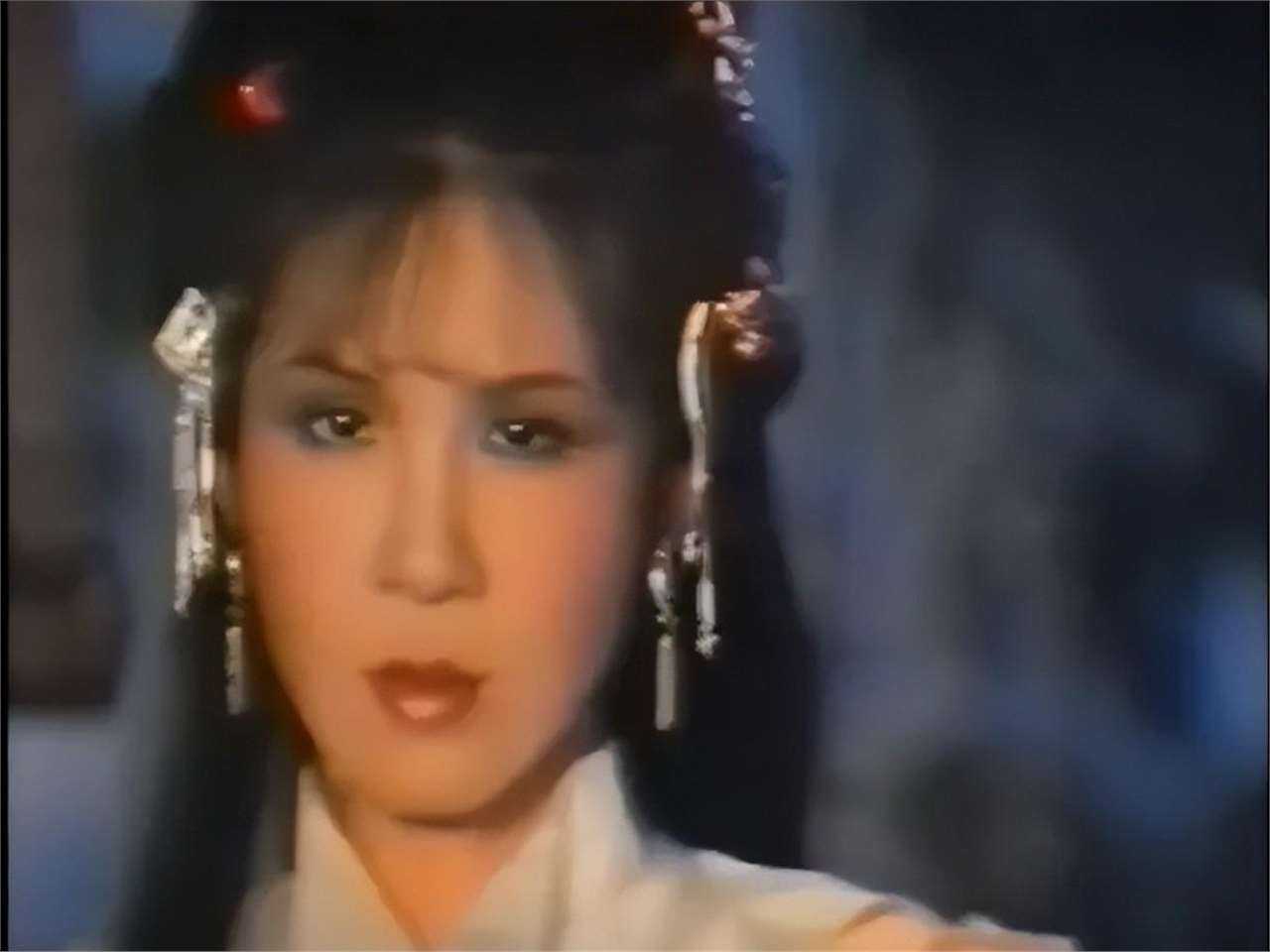 西门大妈杨钧钧自封绝世美女,孟飞成专属男主,焦恩俊无辜背锅