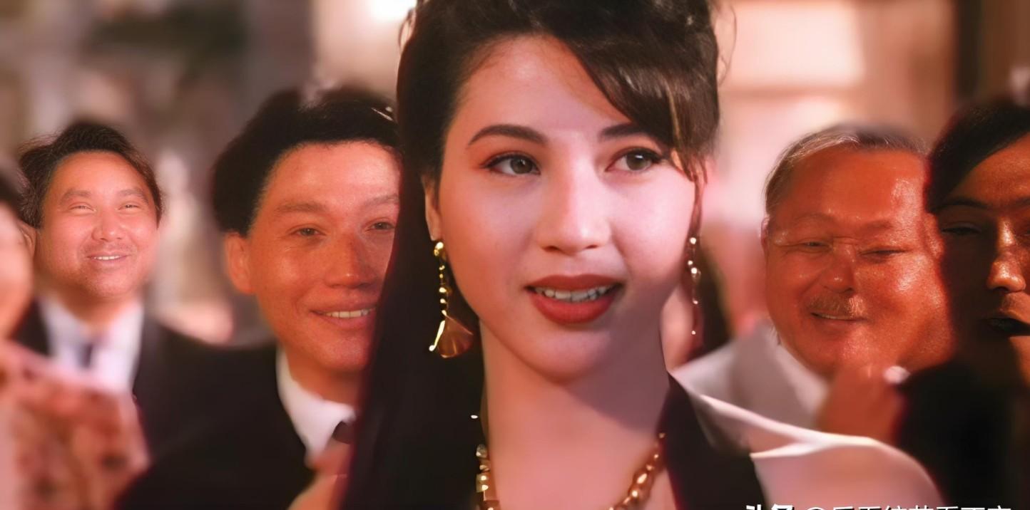 邱月清:从亚姐冠军到三级片,她的波澜人生