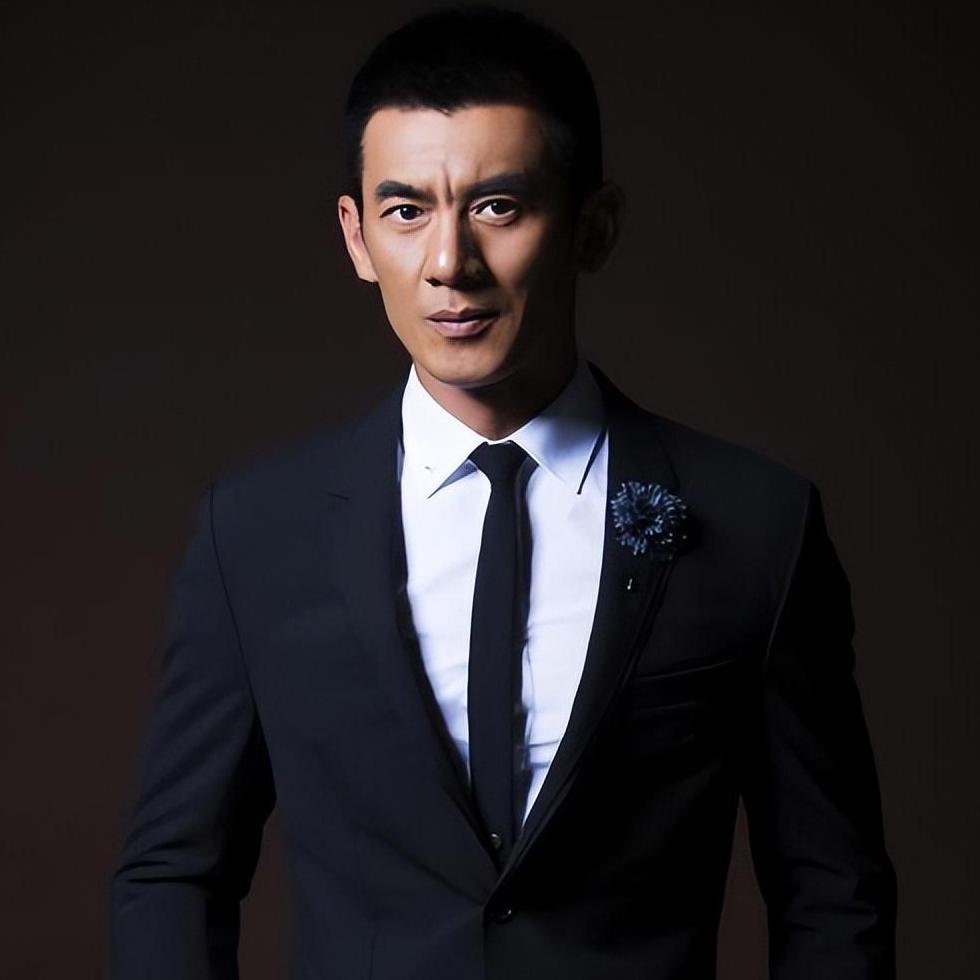 "硬汉"任天野:善待大11岁后妈,用一生寻找亲生母亲和妹妹