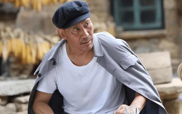 演员吴京安:戏红人不红,观众心目中最帅排长,曾因拍戏险些丧命