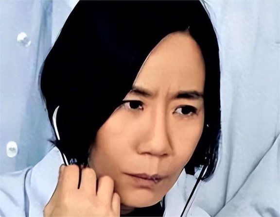 她被称为"女版黄渤",其貌不扬却嫁入豪门,婚后帮老公打理家产