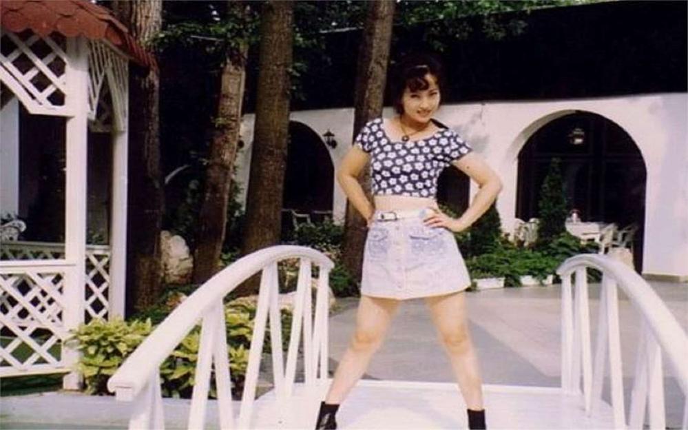 80年代挂历女神李勇勇:昔日红极一时,今朝淡然沉静