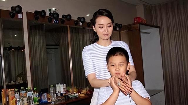 "恶少"王烁:曾是周迅前男友,继母王艳惧他三分,如今不知所踪