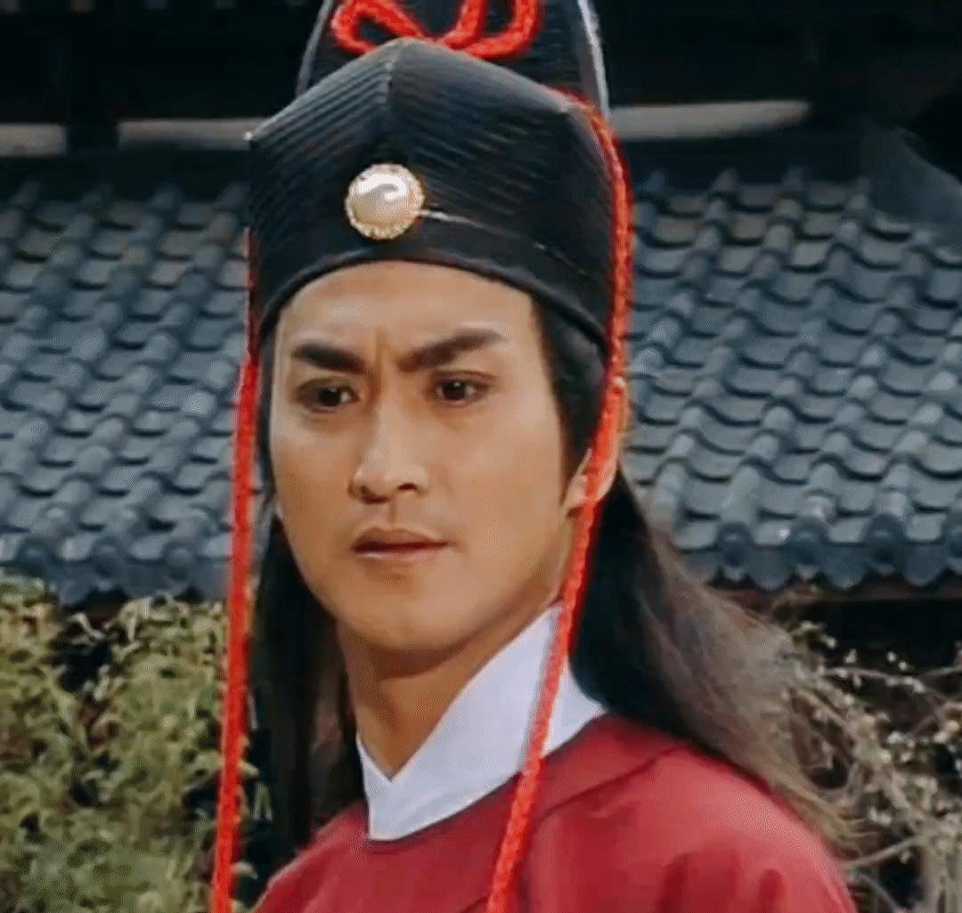 何家劲展昭气质秒杀杨洋,美貌远不及气质重要