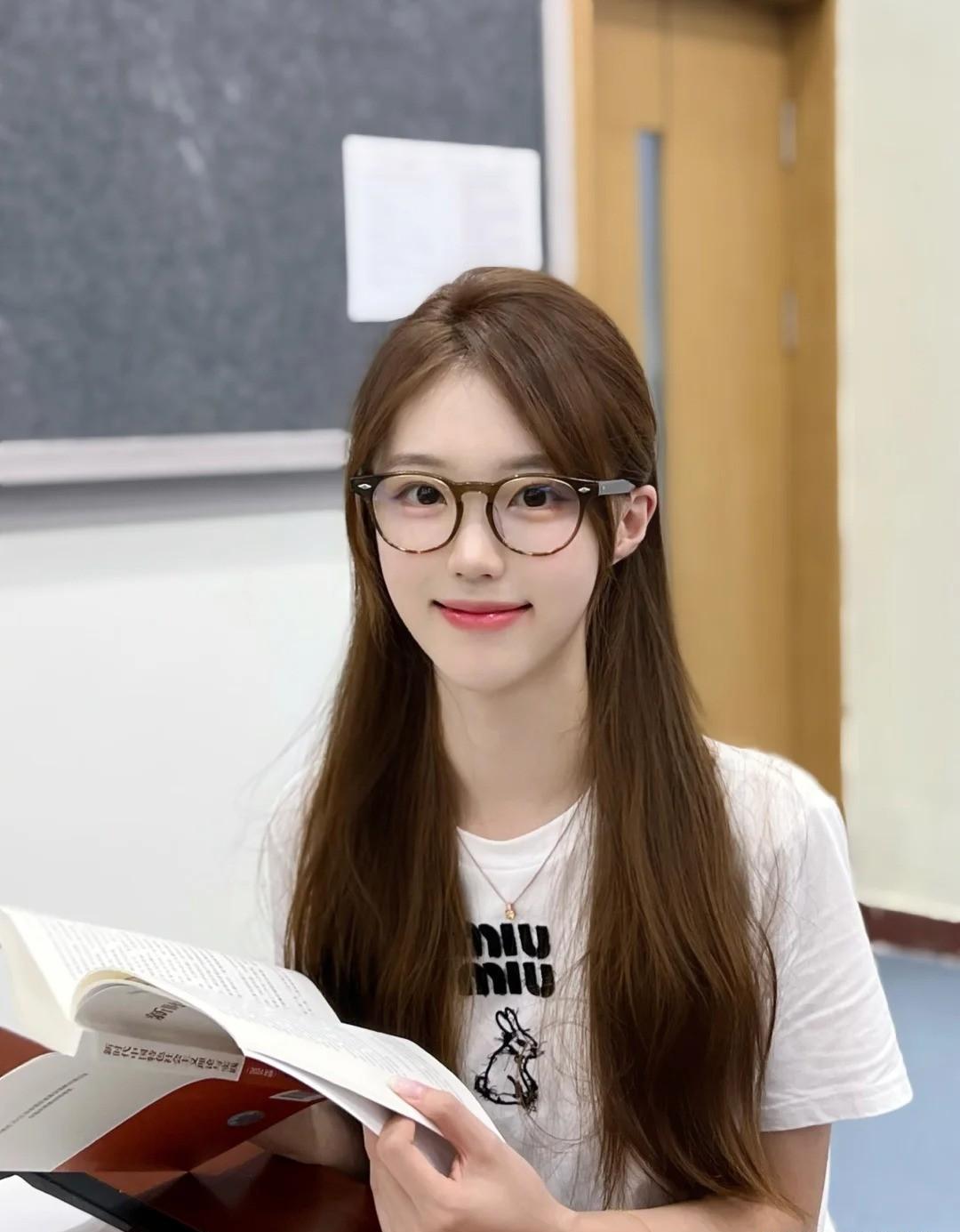 沈阳校花素颜女神,内外兼修的乐天派女孩是谁