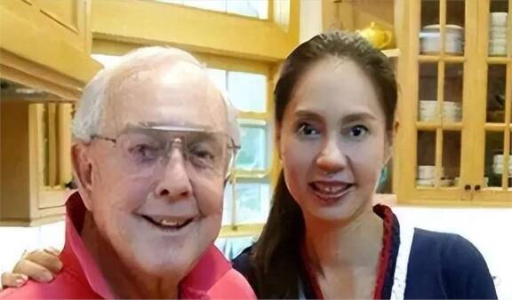 前国家网球运动员胡娜:比赛期间叛逃美国,晚年后回国卖画吸金