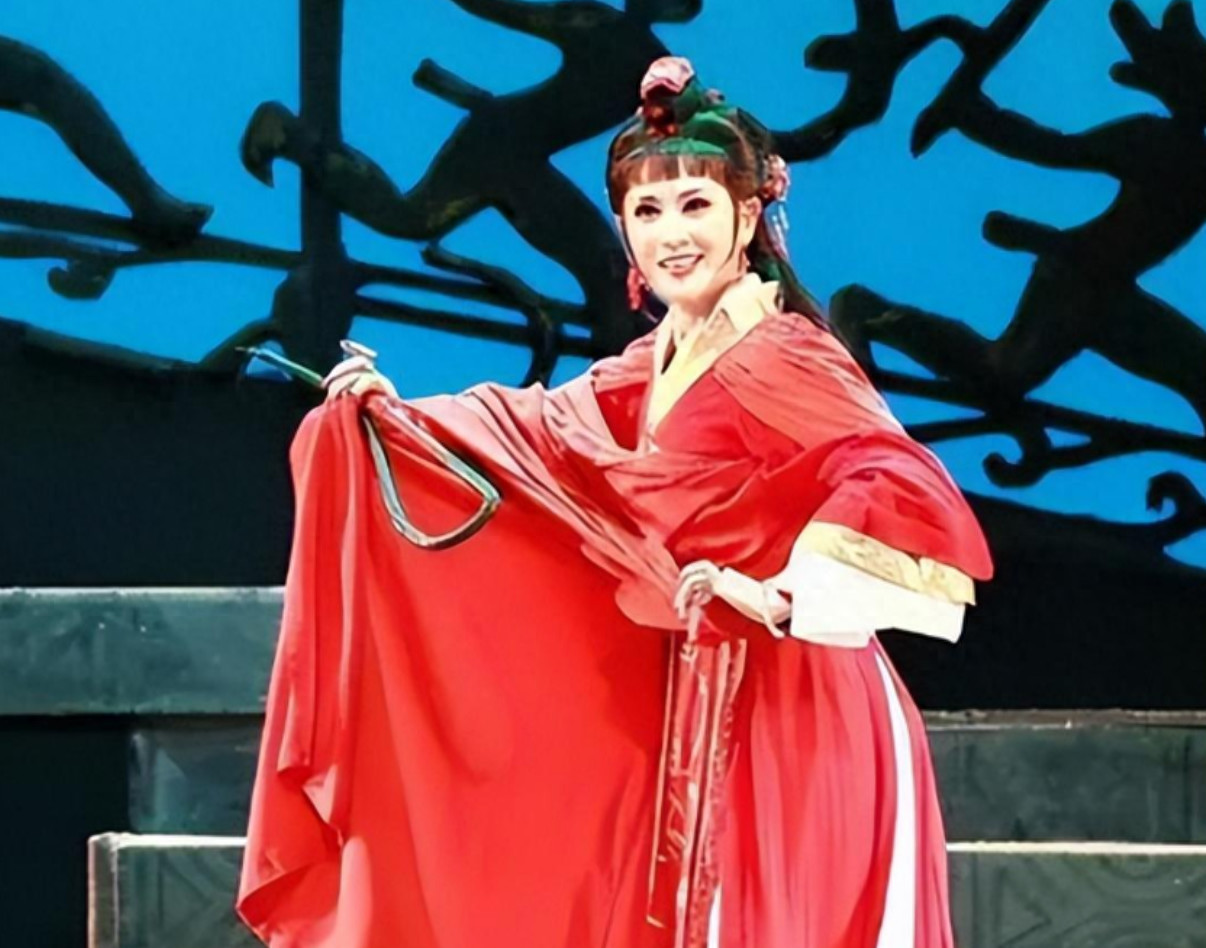 回顾越剧演员单仰萍:浙江桐庐越剧名家,丈夫被判刑后她现状如何