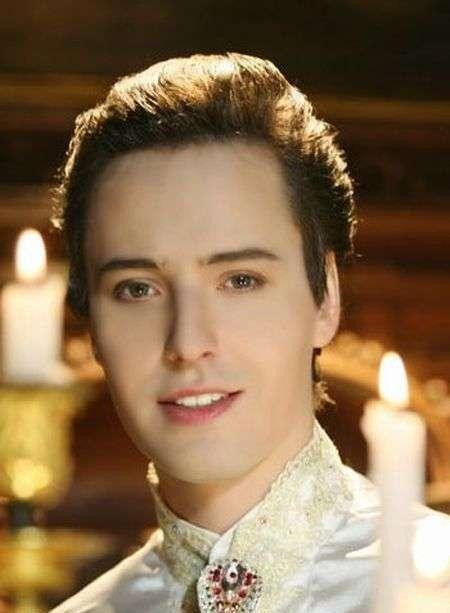 17世纪,贫困男童为改变命运被阉割,成为"阉伶歌手"