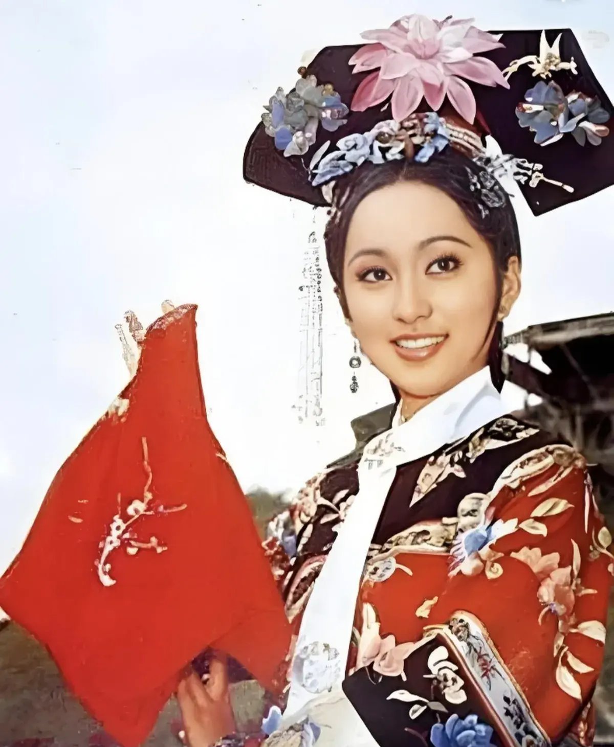 萧瑶与狄龙搭戏很配演珍妃惊艳观众因家暴离婚后开始学肚皮舞