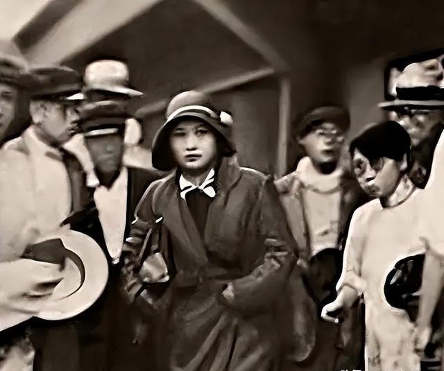 宋氏三姐妹年轻时有多美?看完这组罕见旧照,难怪备受追捧和热议