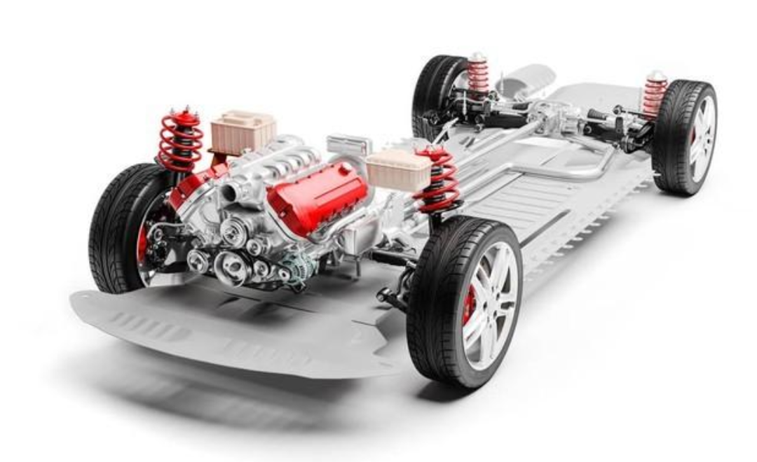 揭秘电车:为何在底盘技术上展现出显著优势?行业专家深入剖析