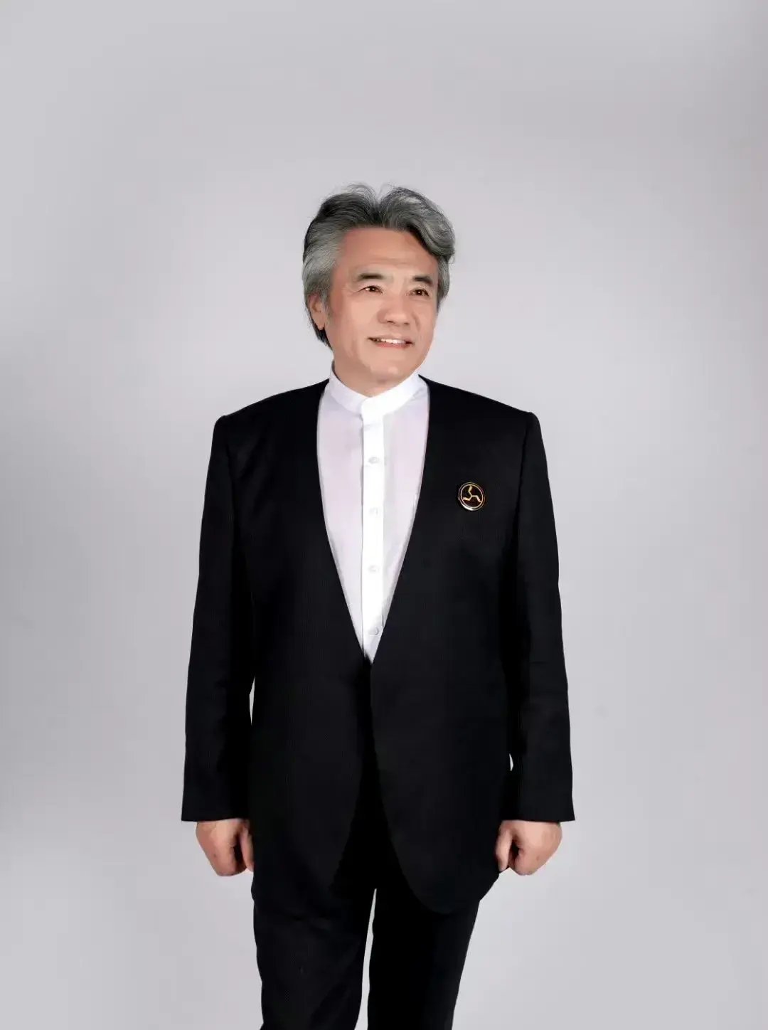67岁张秋歌晒健身照,身材显年轻,与妻子王晓梅相识九天闪婚!