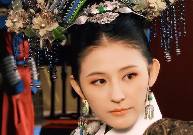 这一次,37岁的"宁贵人"热依扎,给女演员们敲响了"警钟"!