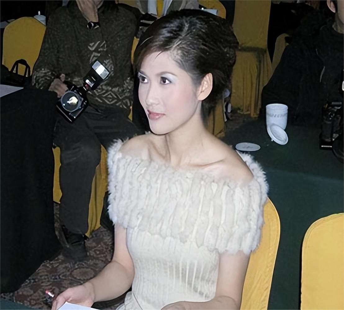 美女主持人沈星:曾与和冯小刚"夜宿"8小时,富豪为她一掷千金