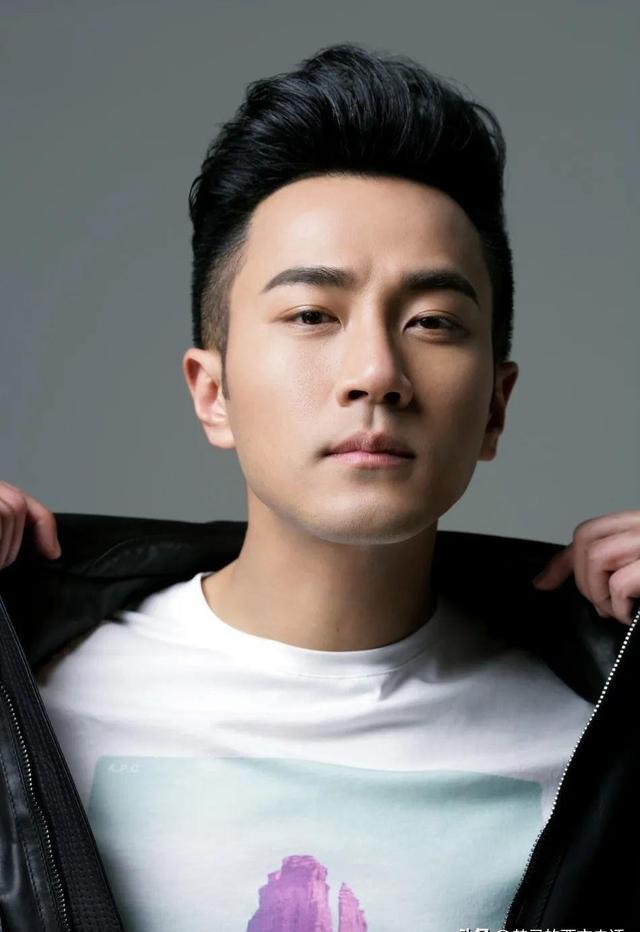 7位割过双眼皮的男星金城武最自然成龙像变了个人